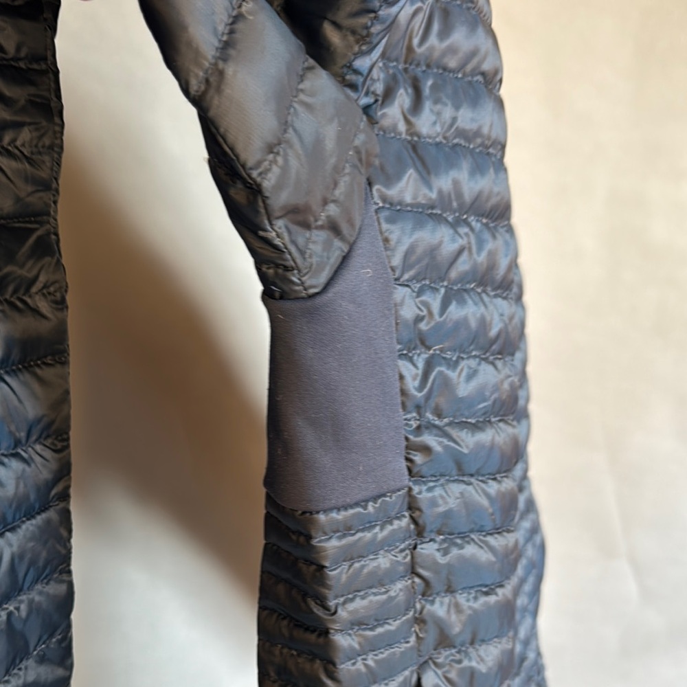 Eddie Bauer Men's Blue Quilted Jacket - Picture 5 of 8